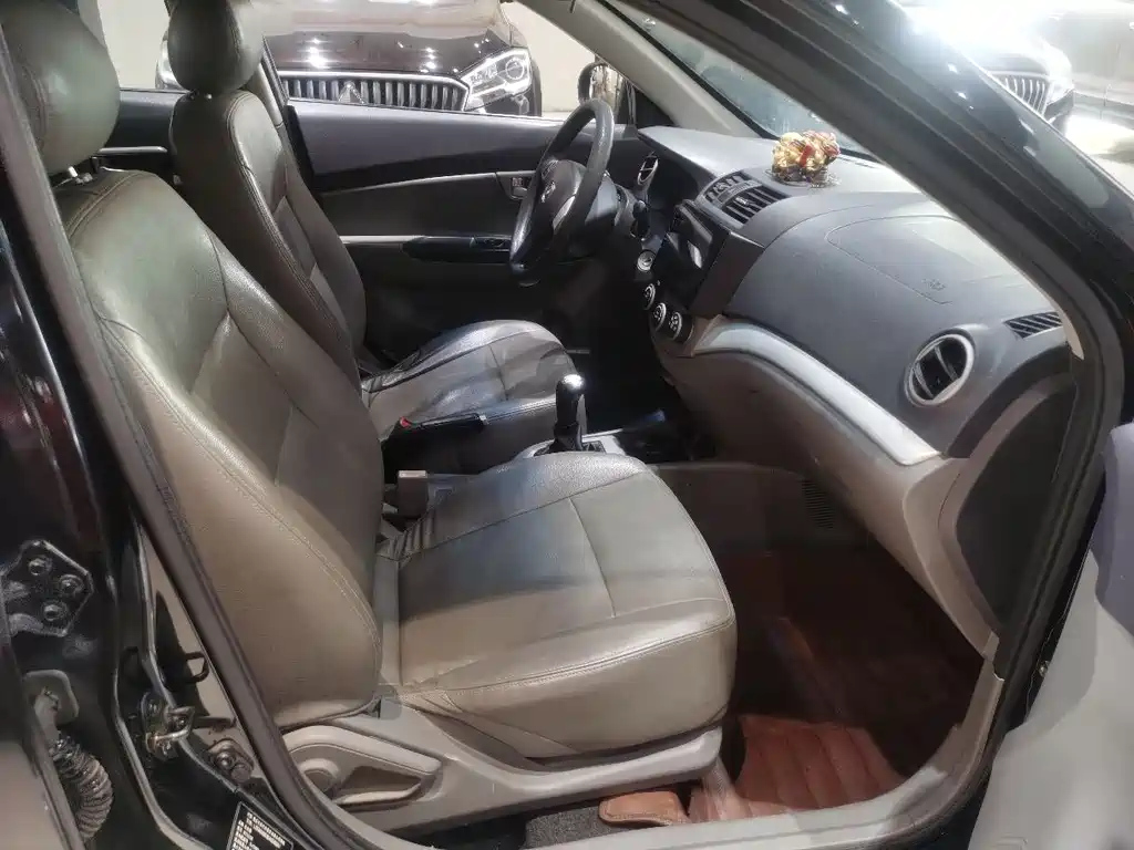 CHANGAN ALSVIN 2013