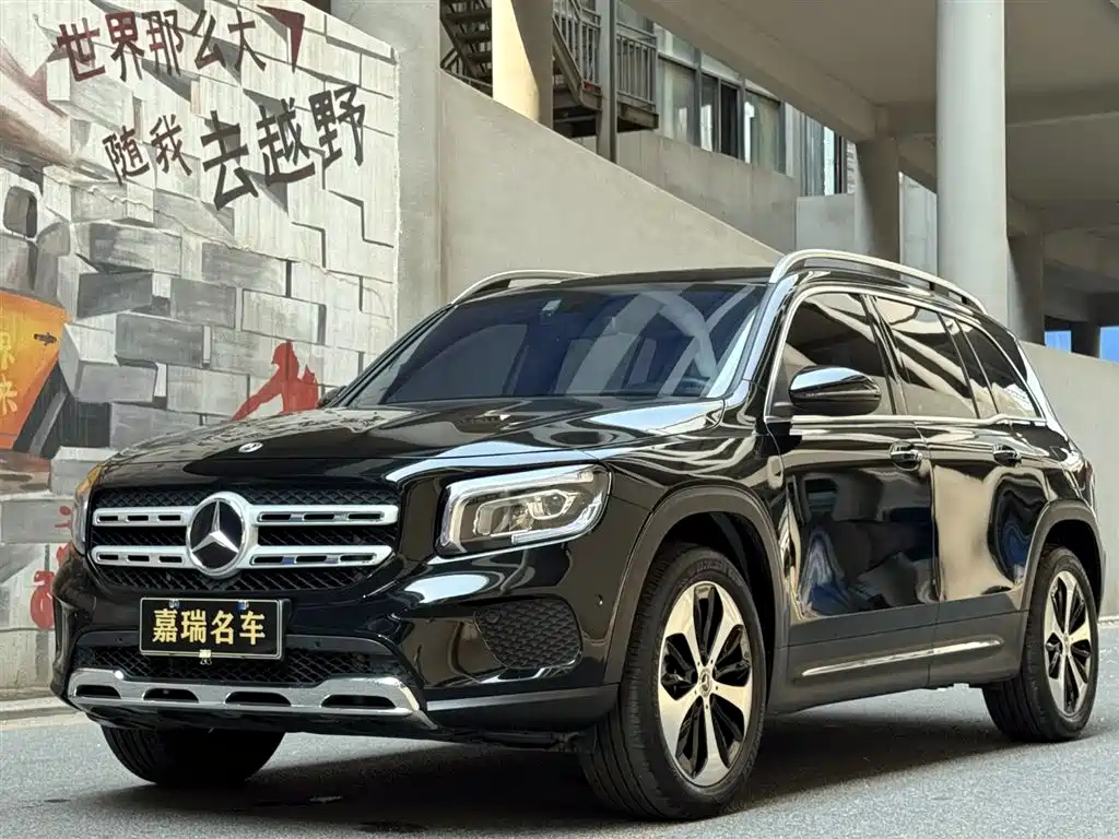 MERCEDES BENZ GLB 2023