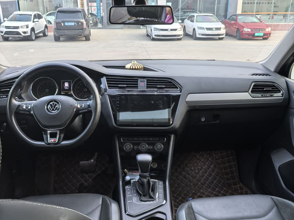 VOLKSWAGEN TIGUAN L 2021