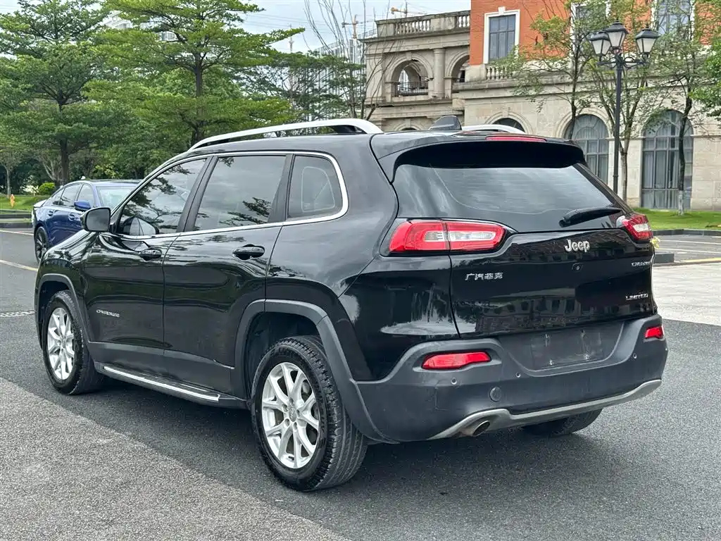 JEEP CHEROKEE 2017