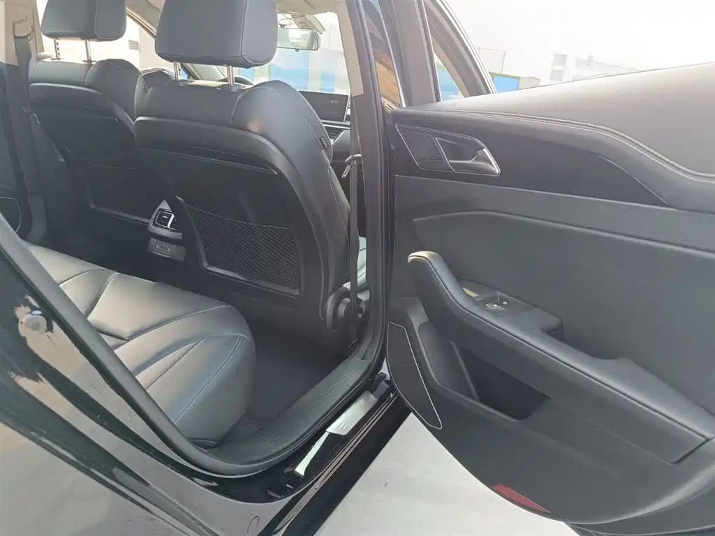 HONGQI H5 2019