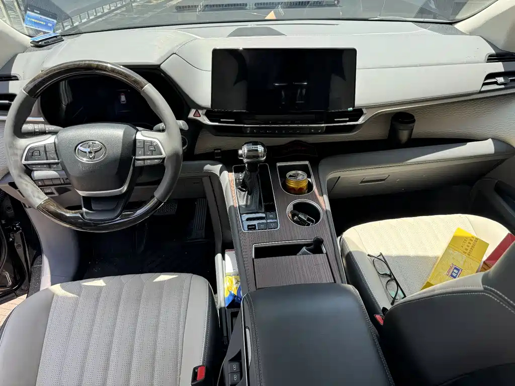 TOYOTA SIENNA SIENNA 2024