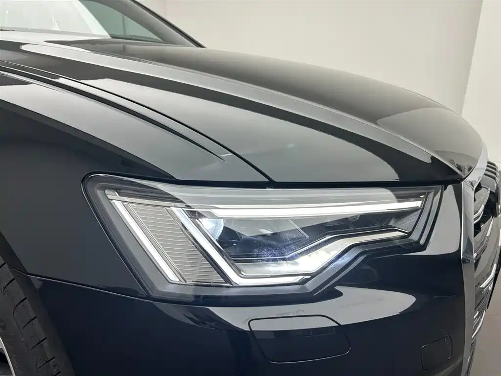 AUDI A6L 2023