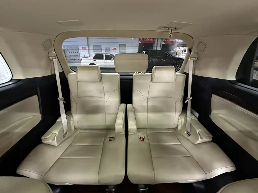 TOYOTA ALPHARD 2018