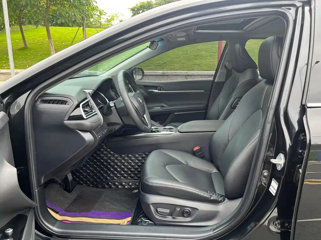 TOYOTA CAMRY 2021