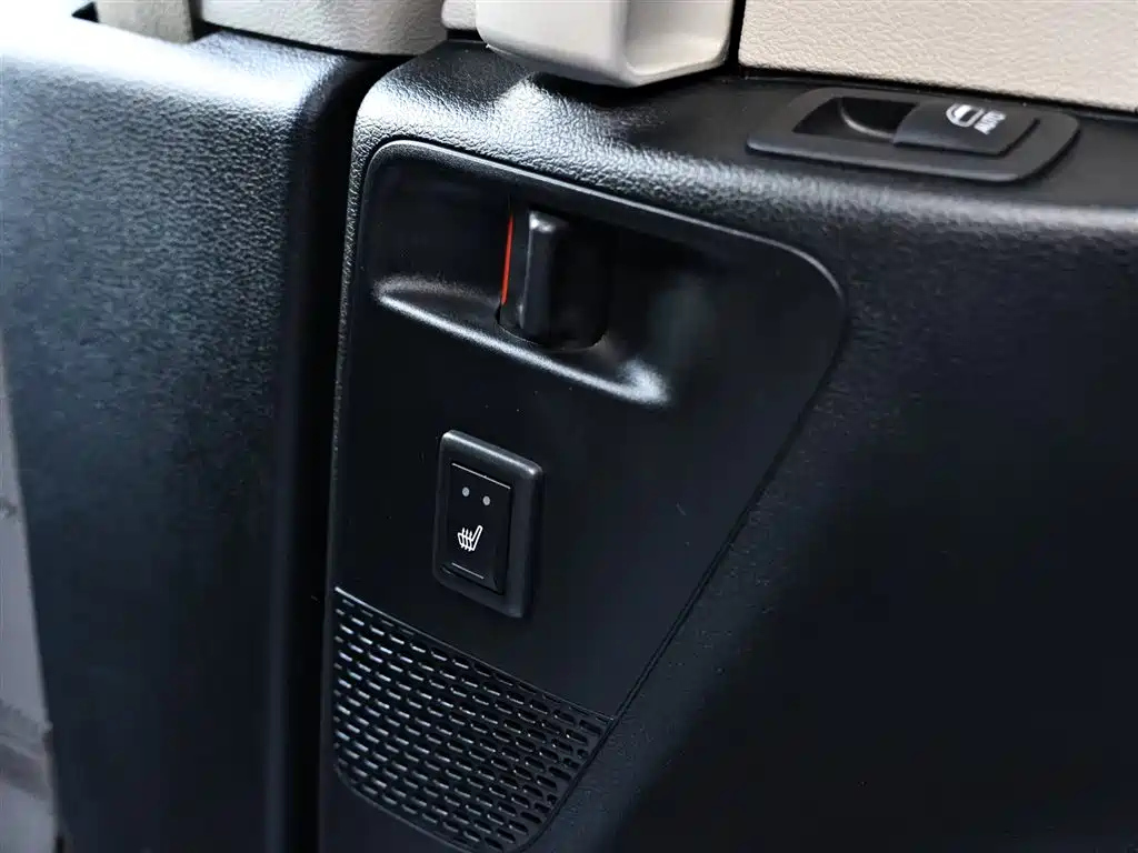 CHRYSLER OTHER 2018