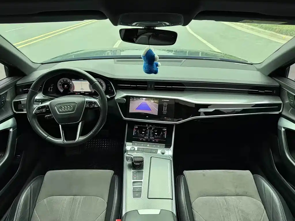 AUDI A6L 2021