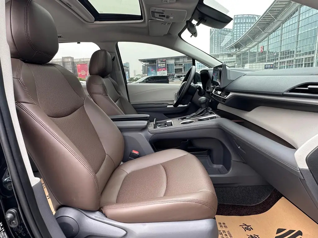 TOYOTA SIENNA SIENNA 2024