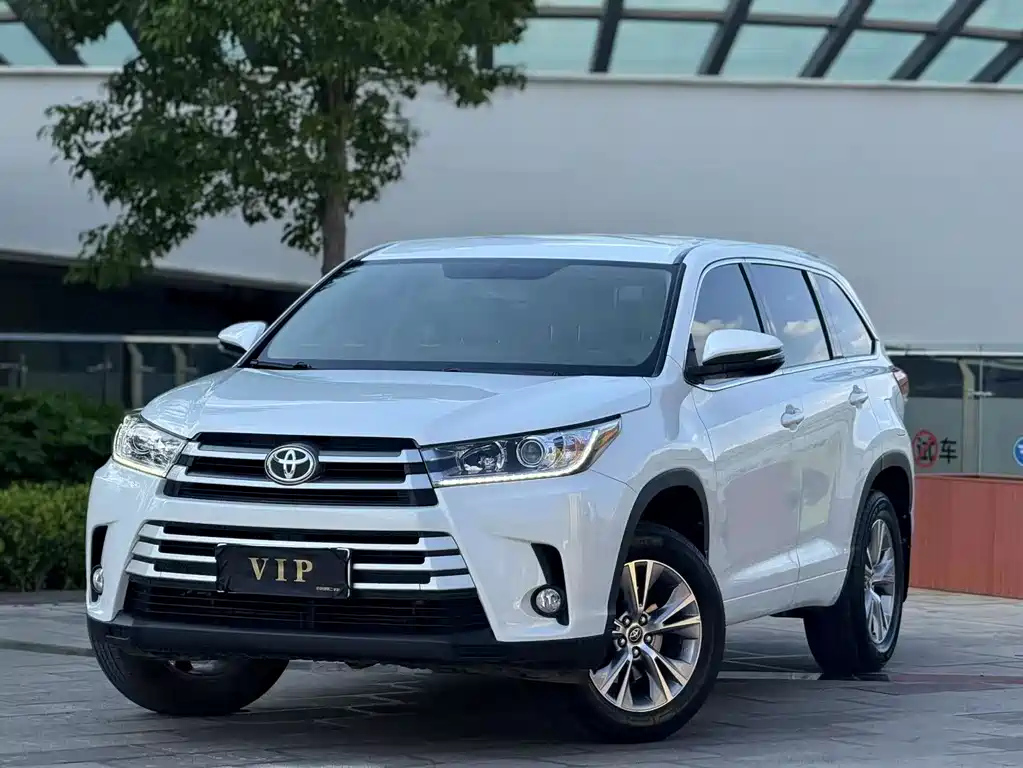 TOYOTA HIGHLANDER 2021