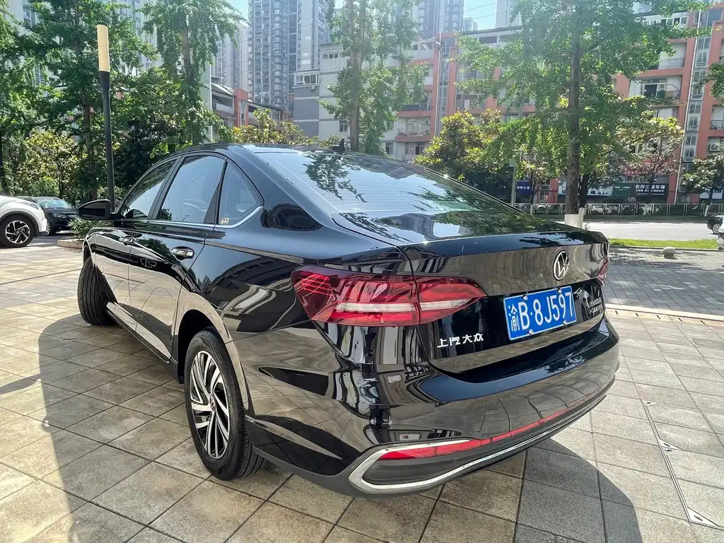 VOLKSWAGEN LAVIDA 2023