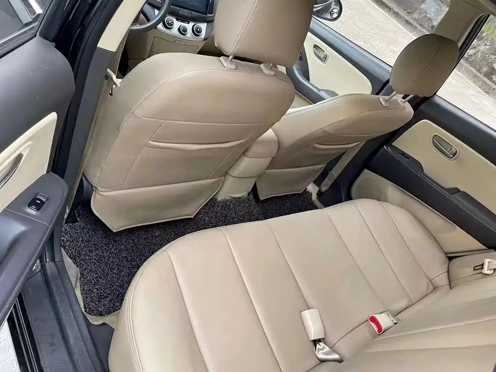 HYUNDAI CELESTA 2009