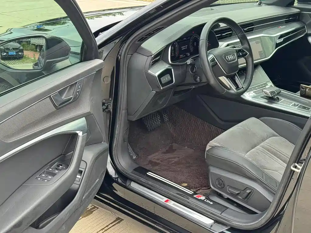 AUDI A6L 2019