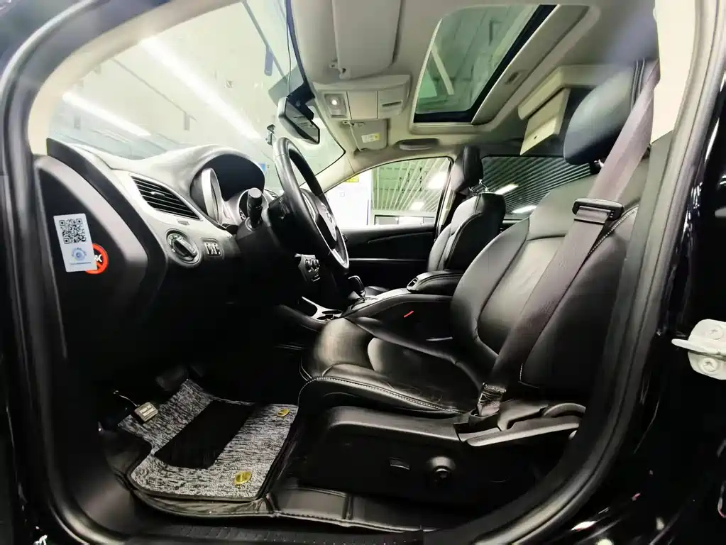 DODGE JCUV 2013