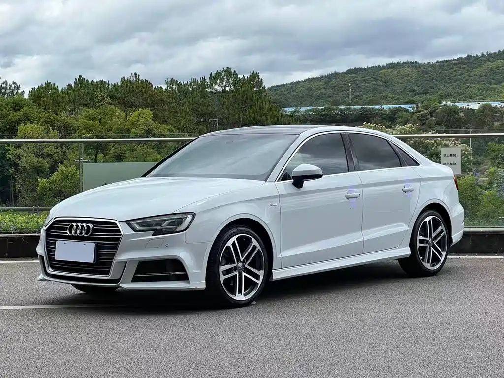 AUDI A3 2019