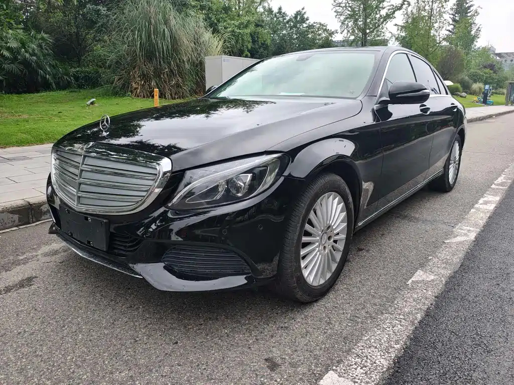 MERCEDES BENZ C-CLASS 2015