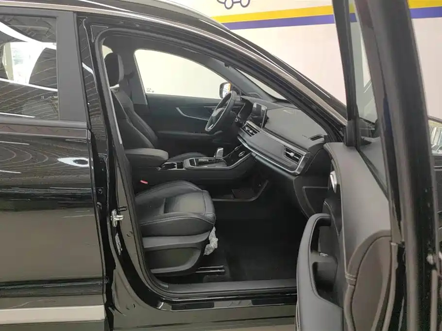 CHERY TIGGO 8 2024