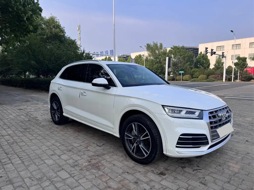 AUDI Q5L 2020