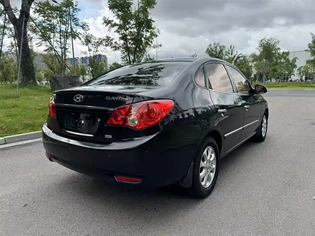 HYUNDAI CELESTA 2010
