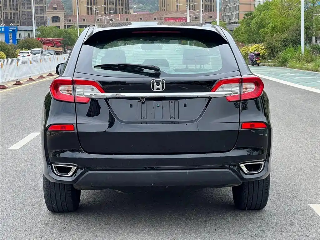 HONDA AVANCIER 2017