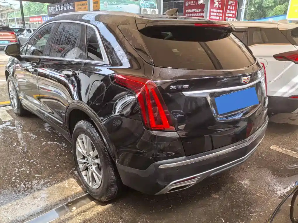 CADILLAC XT5 2020