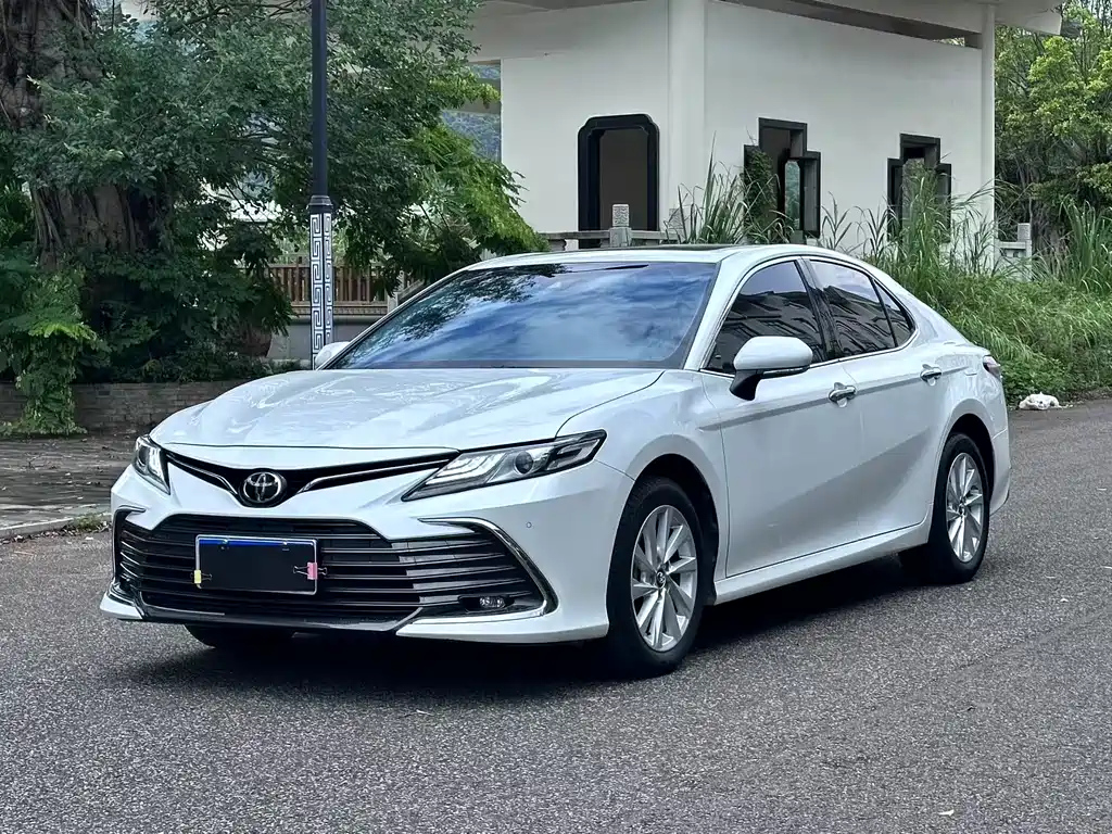 TOYOTA CAMRY 2021