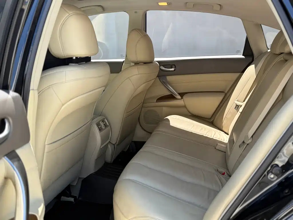 NISSAN TEANA 2012