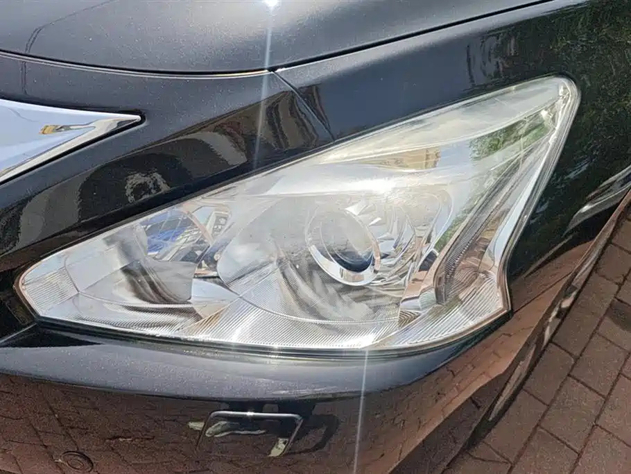 NISSAN TEANA 2014