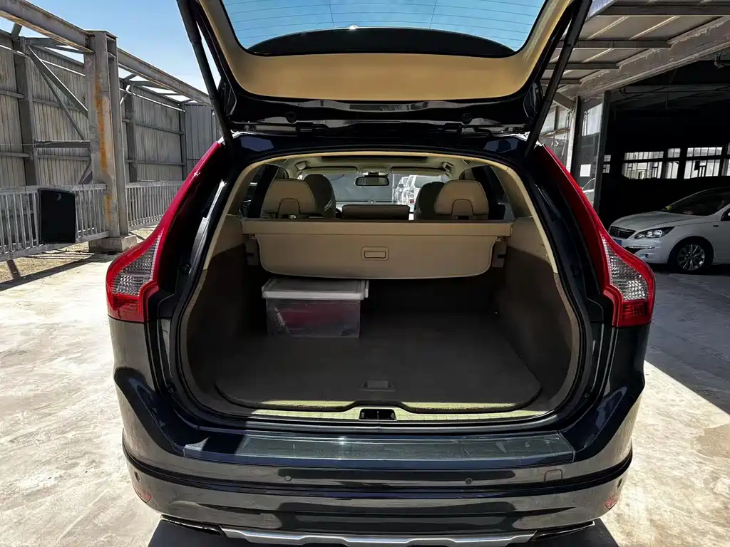 VOLVO XC60 IMPORT 2014