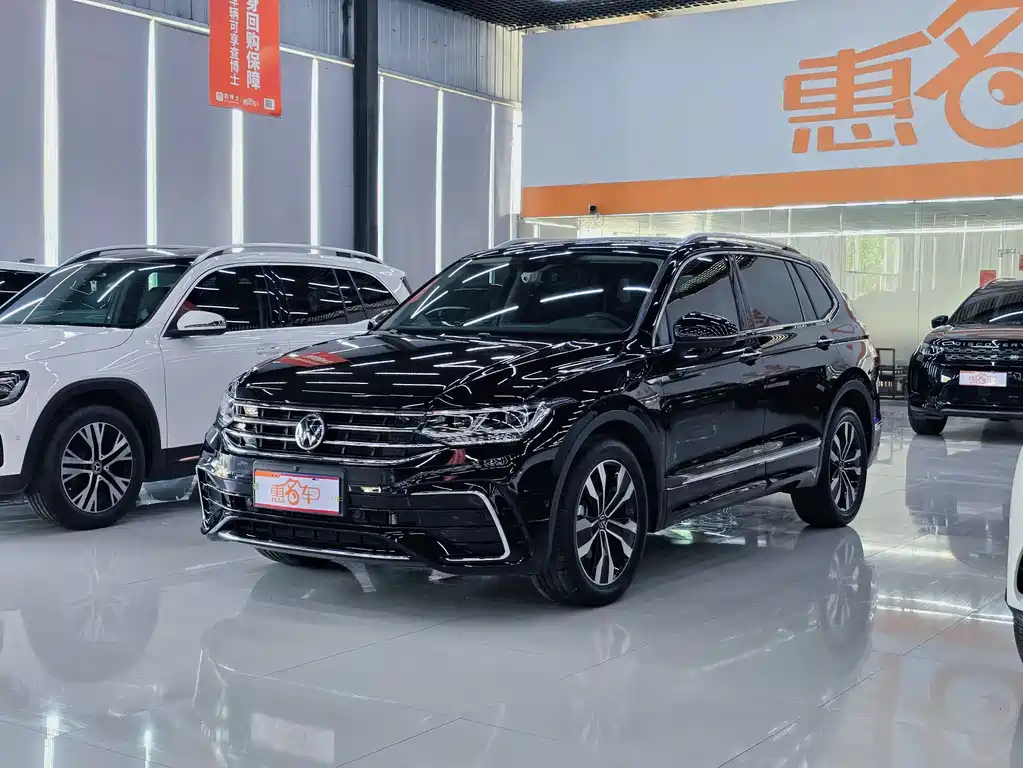 VOLKSWAGEN TIGUAN L 2022