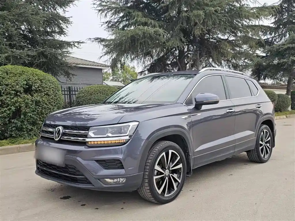 VOLKSWAGEN THARU 2019