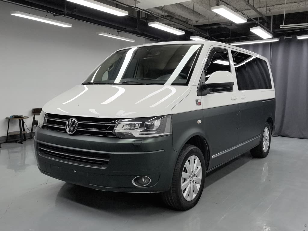 VOLKSWAGEN MULTIVAN 2012