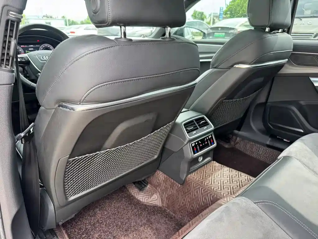 AUDI A6L 2019