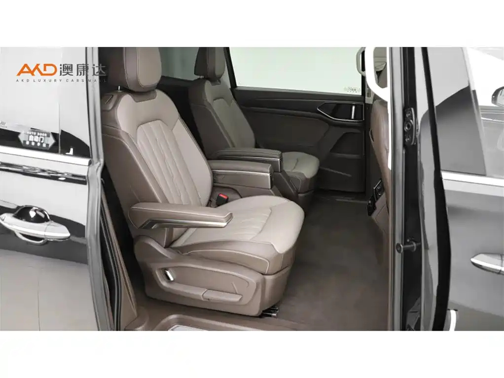VOLKSWAGEN VILORAN 2024