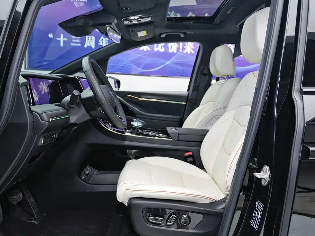 TRUMPCHI M8 2023