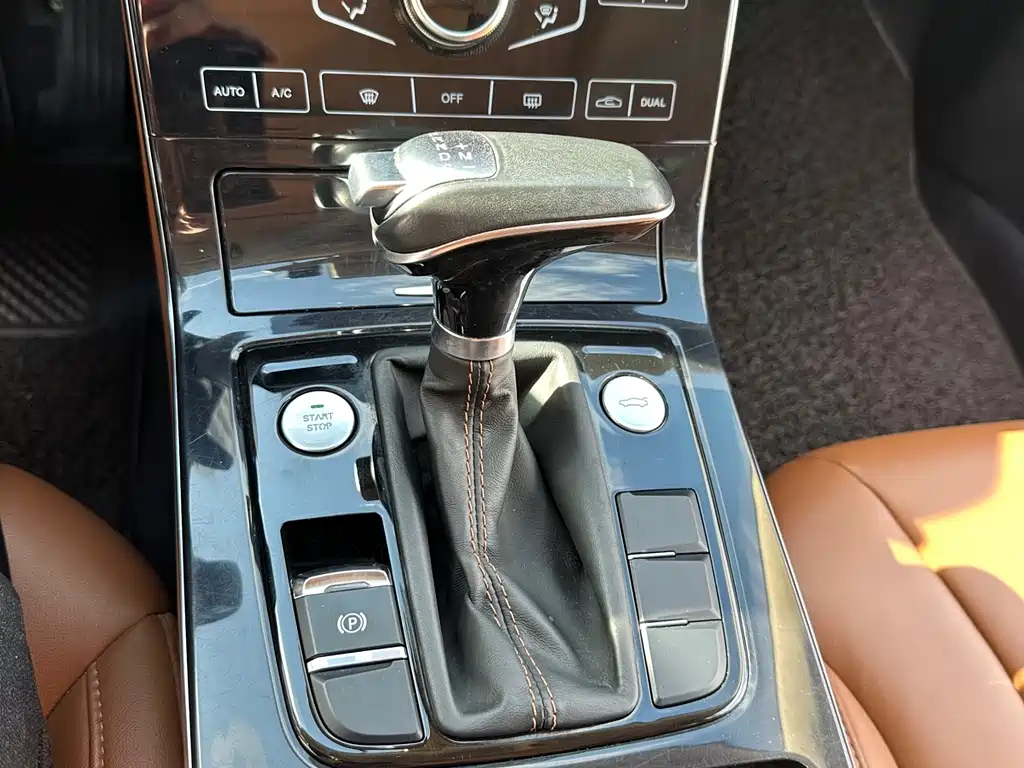 HONGQI H5 2018