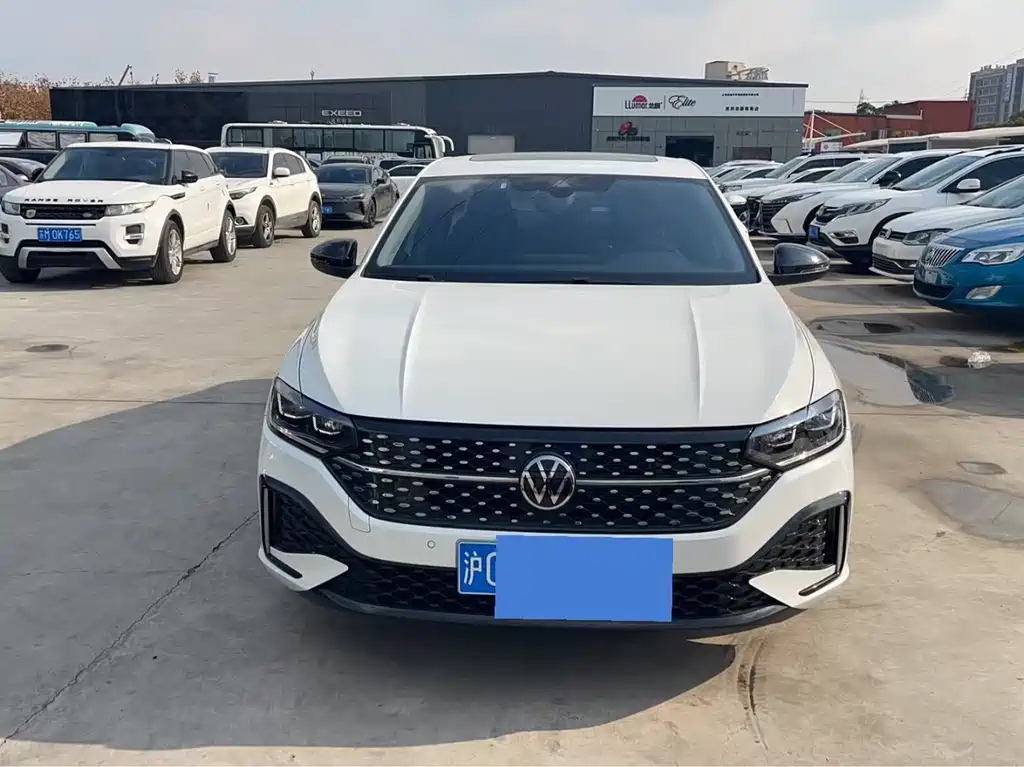 VOLKSWAGEN LAVIDA 2023