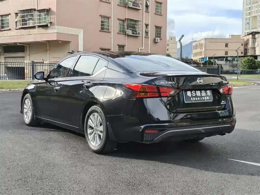 NISSAN TEANA 2019