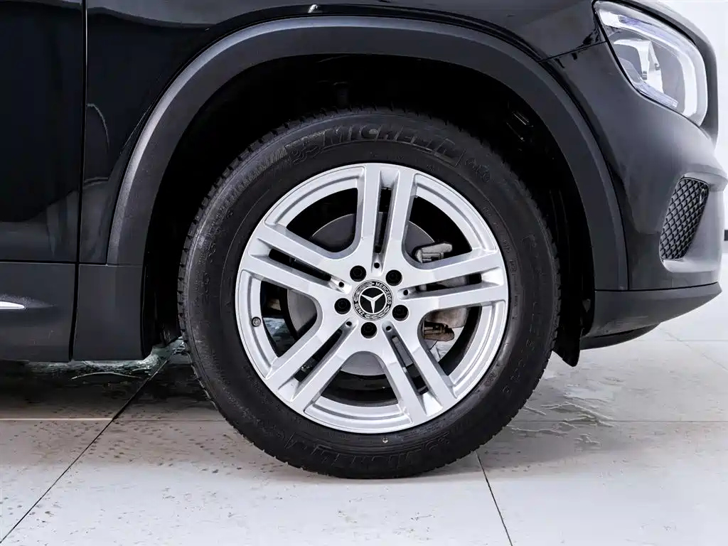 MERCEDES BENZ GLB 2022