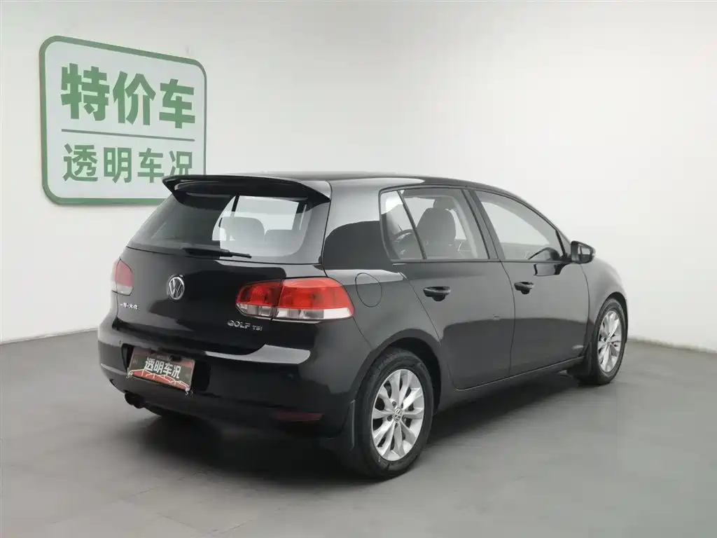 VOLKSWAGEN GOLF 2011