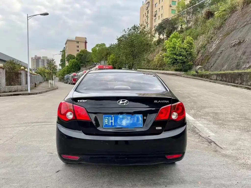 HYUNDAI CELESTA 2009