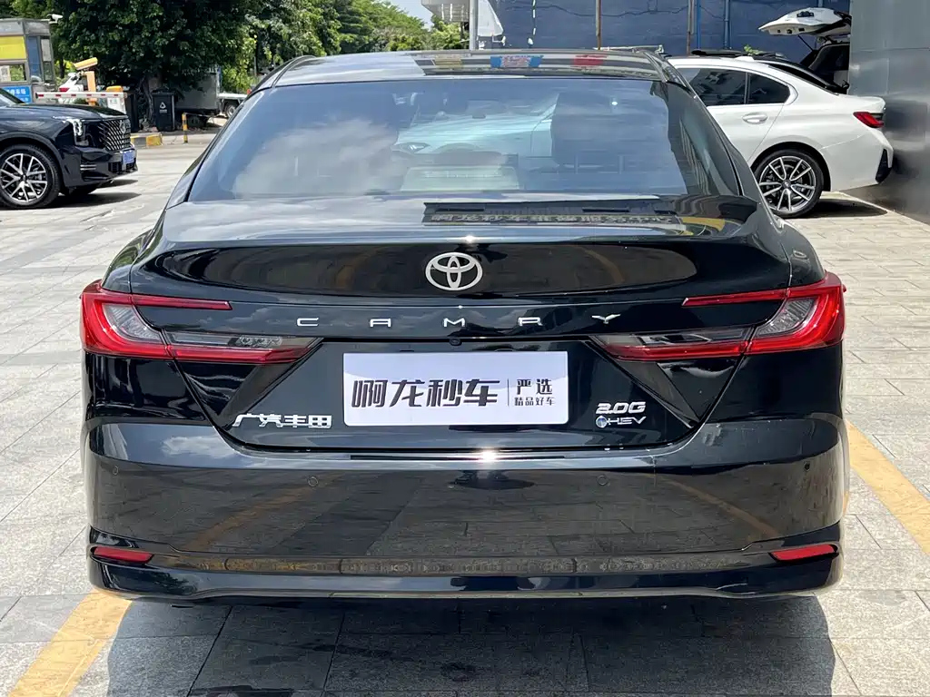 TOYOTA CAMRY 2024