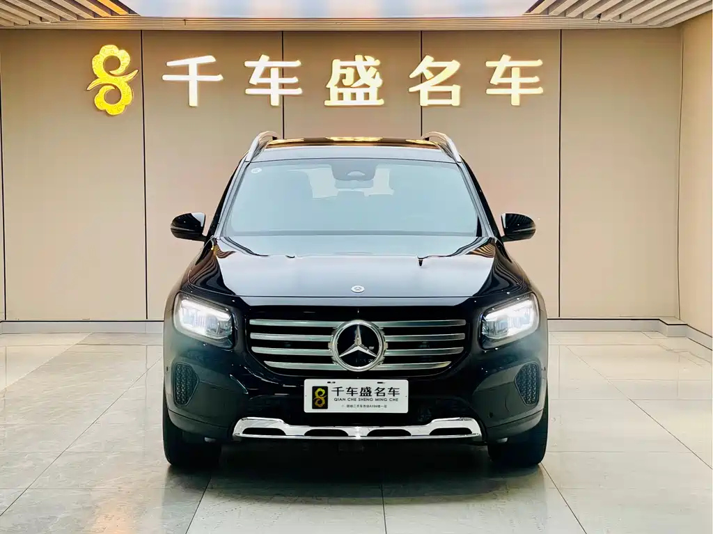MERCEDES BENZ GLB 2024