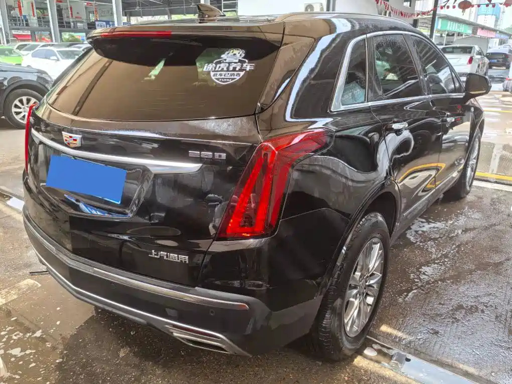 CADILLAC XT5 2020