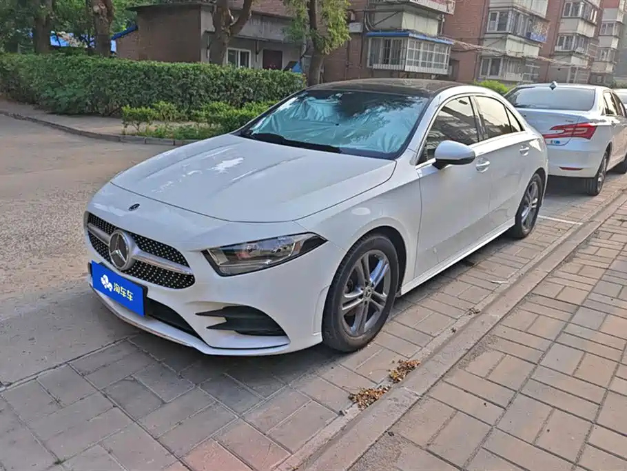 MERCEDES BENZ A-CLASS 2022