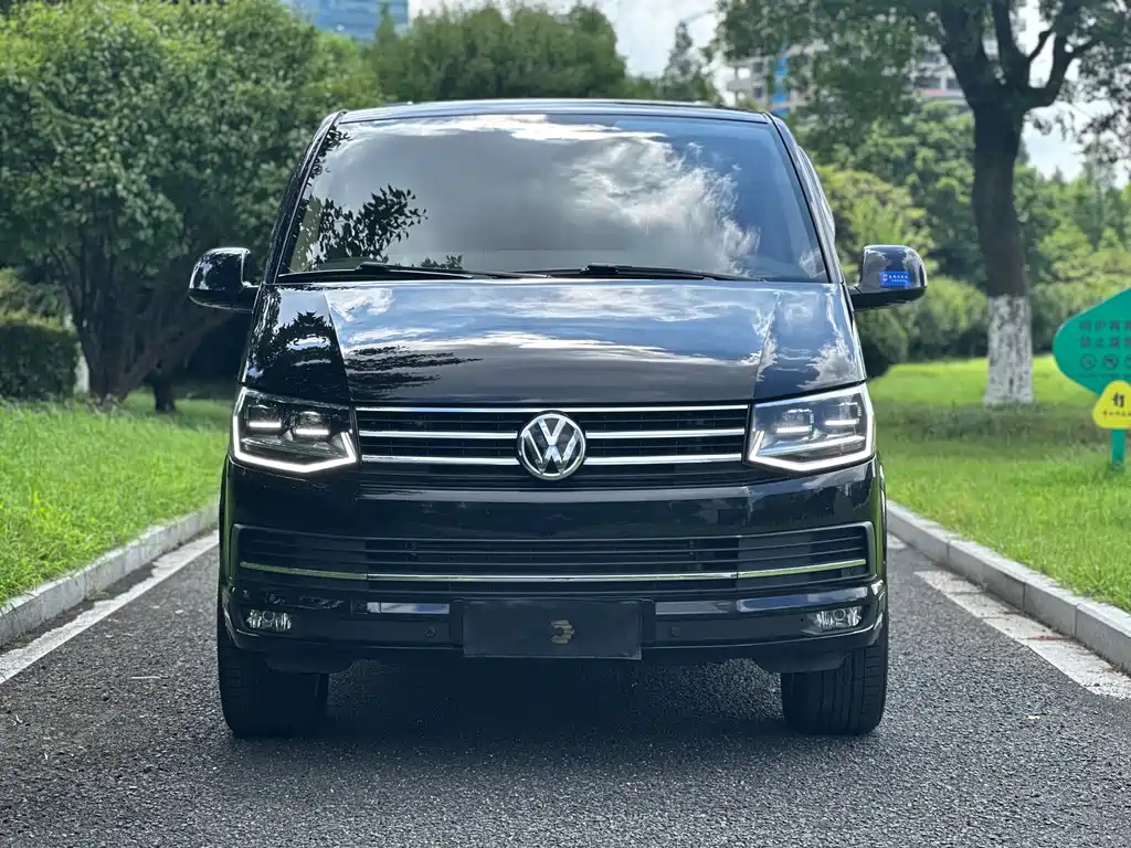 VOLKSWAGEN MULTIVAN 2018