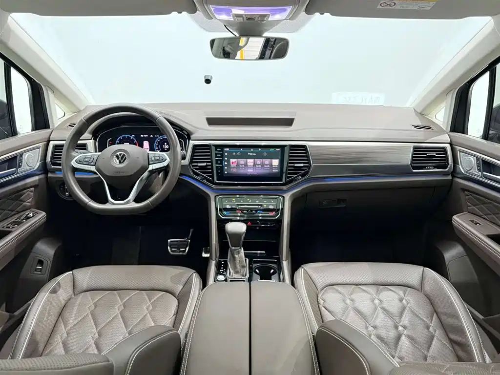 VOLKSWAGEN VILORAN 2020