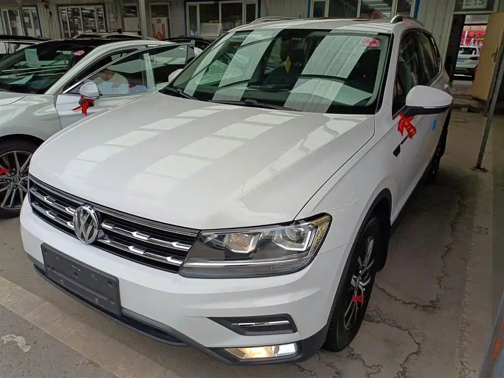 VOLKSWAGEN TIGUAN L 2018