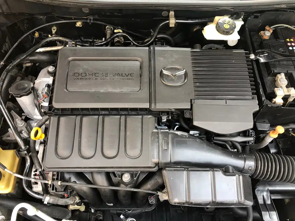 MAZDA 3 2010