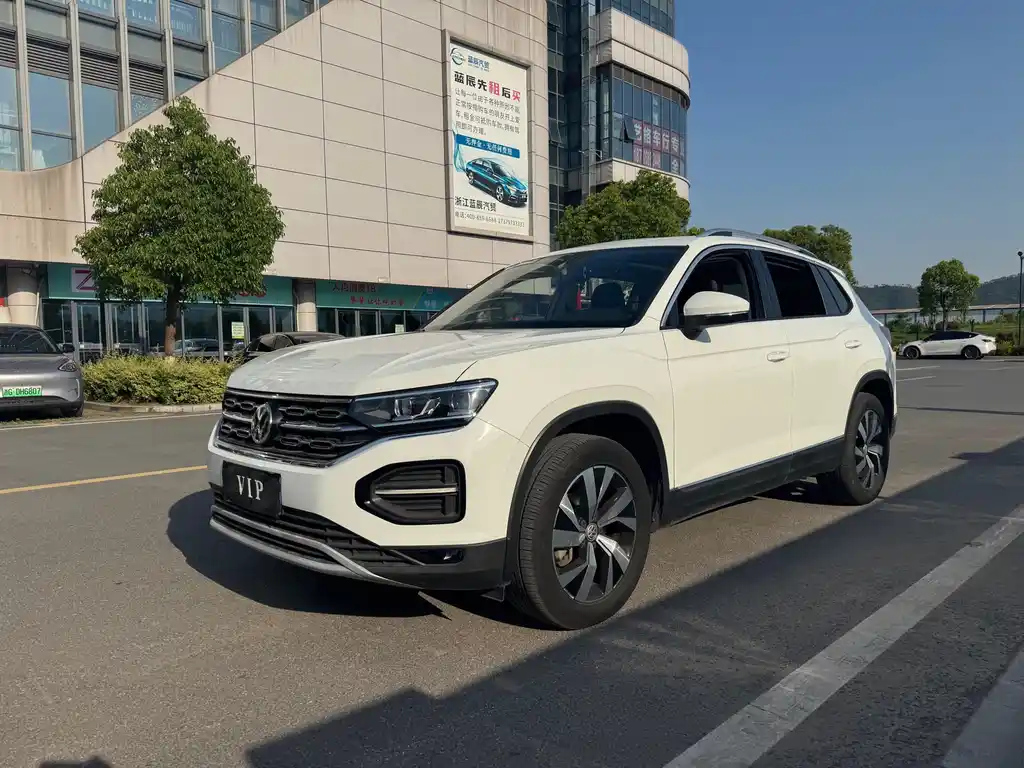VOLKSWAGEN TAYRON 2019
