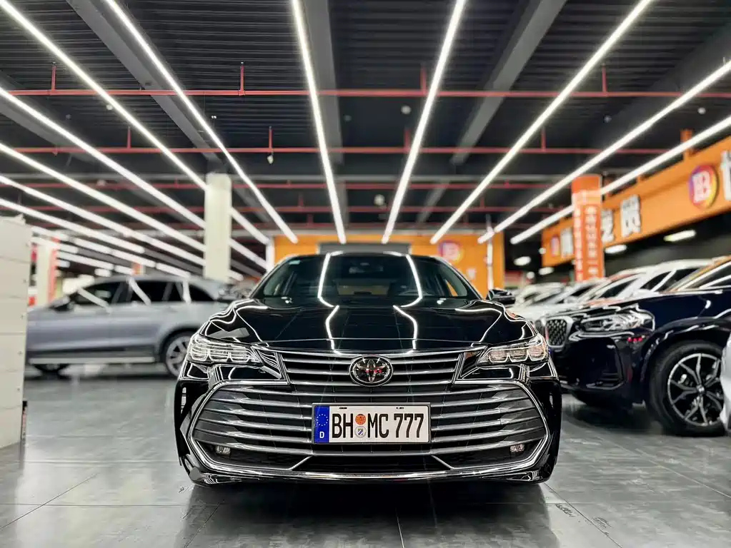 TOYOTA AVALON 2020